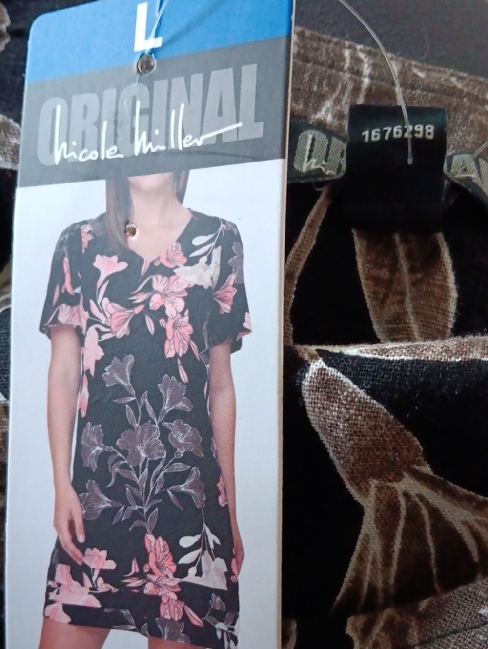 NWT Nicole Miller Black Floral Shift Dress with Pink and Cream Blooms - Picture 7 of 7